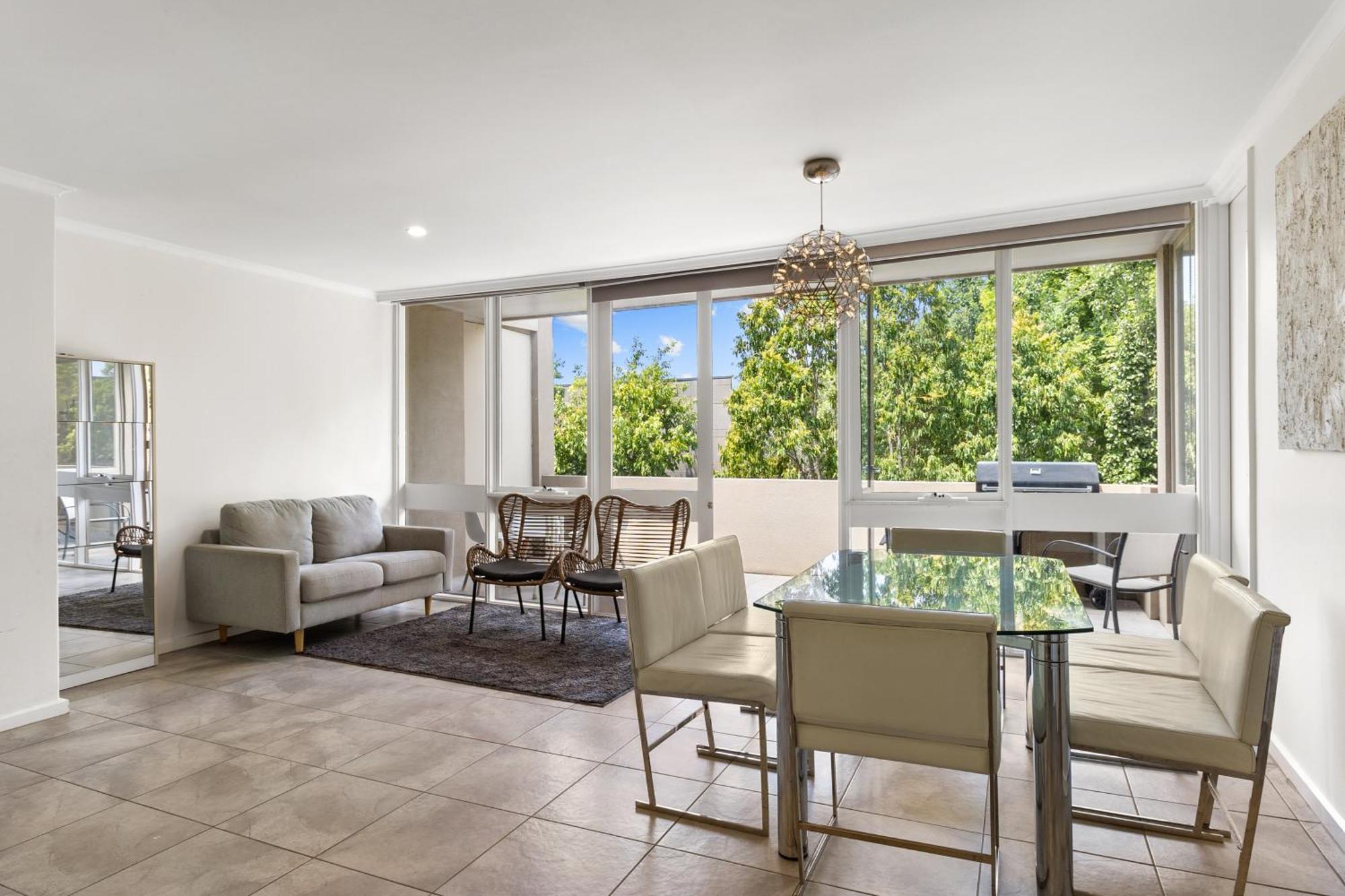 Luxury Spacious 3-Bedroom Suite On Exclusive Lansell Rd, Toorak Melbourne Luaran gambar